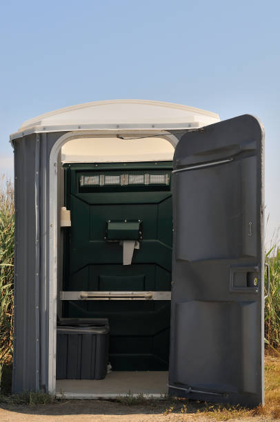 Portable Toilet Options We Offer in Coffeyville, KS